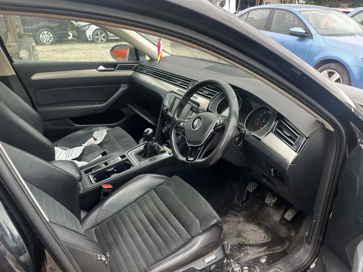 15 Volkswagen passat 1.6 Tdi hi line - Image 3