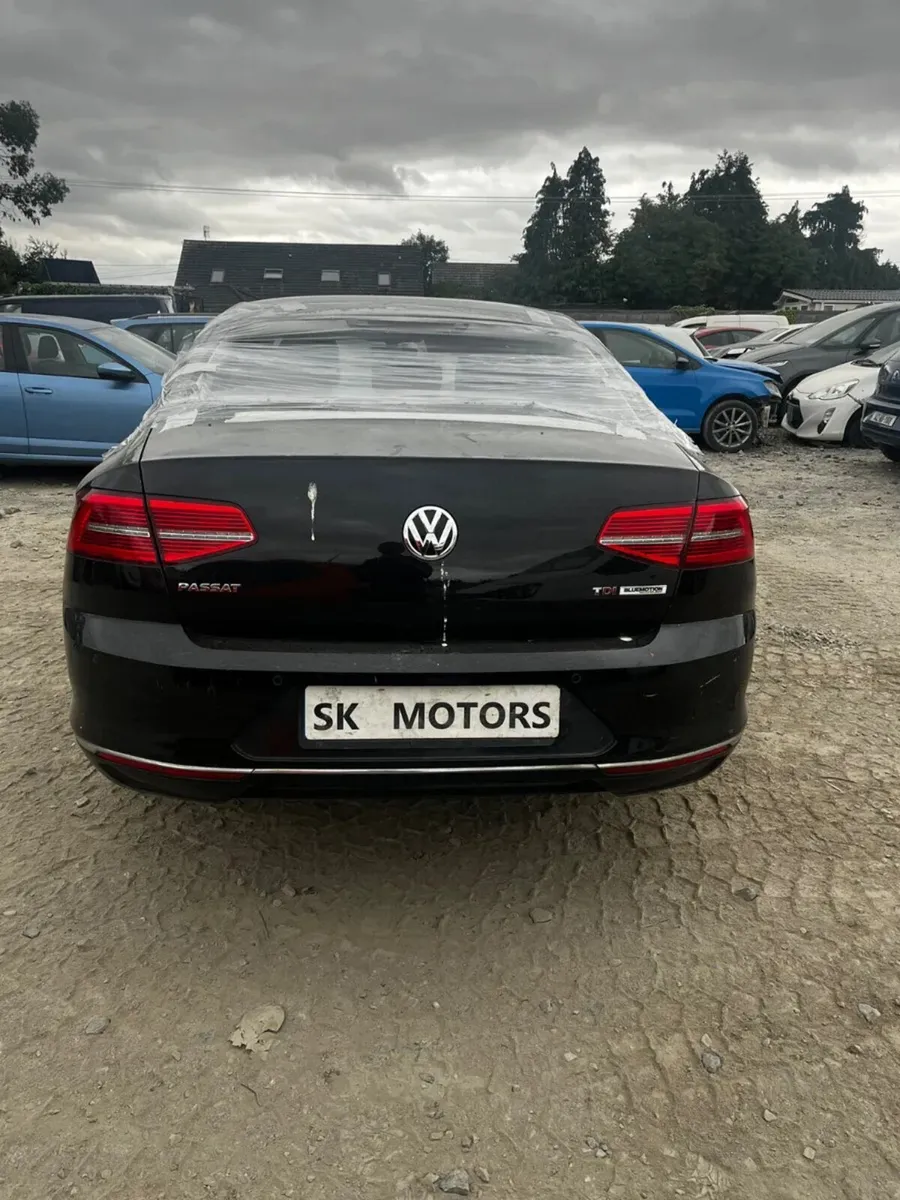 15 Volkswagen passat 1.6 Tdi hi line - Image 2