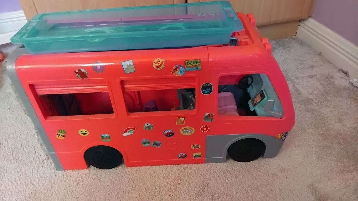 Toys - Image 3