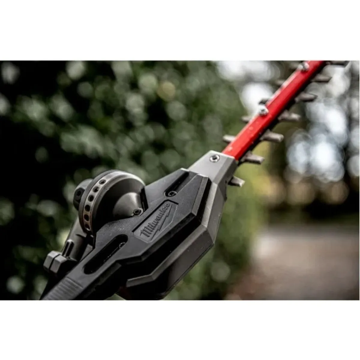 Milwaukee Hedge Trimmer Attachment For Strimmer - Image 3