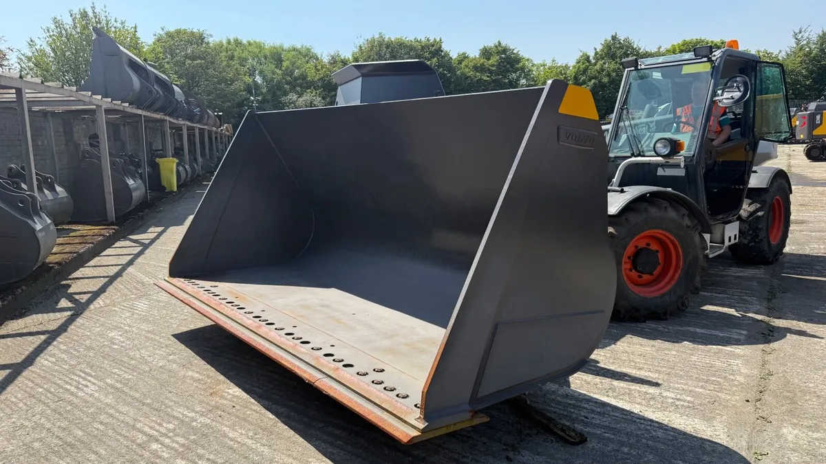 Volvo L180H 4.6m³ General Purpose Bucket – 3400mm - Image 1