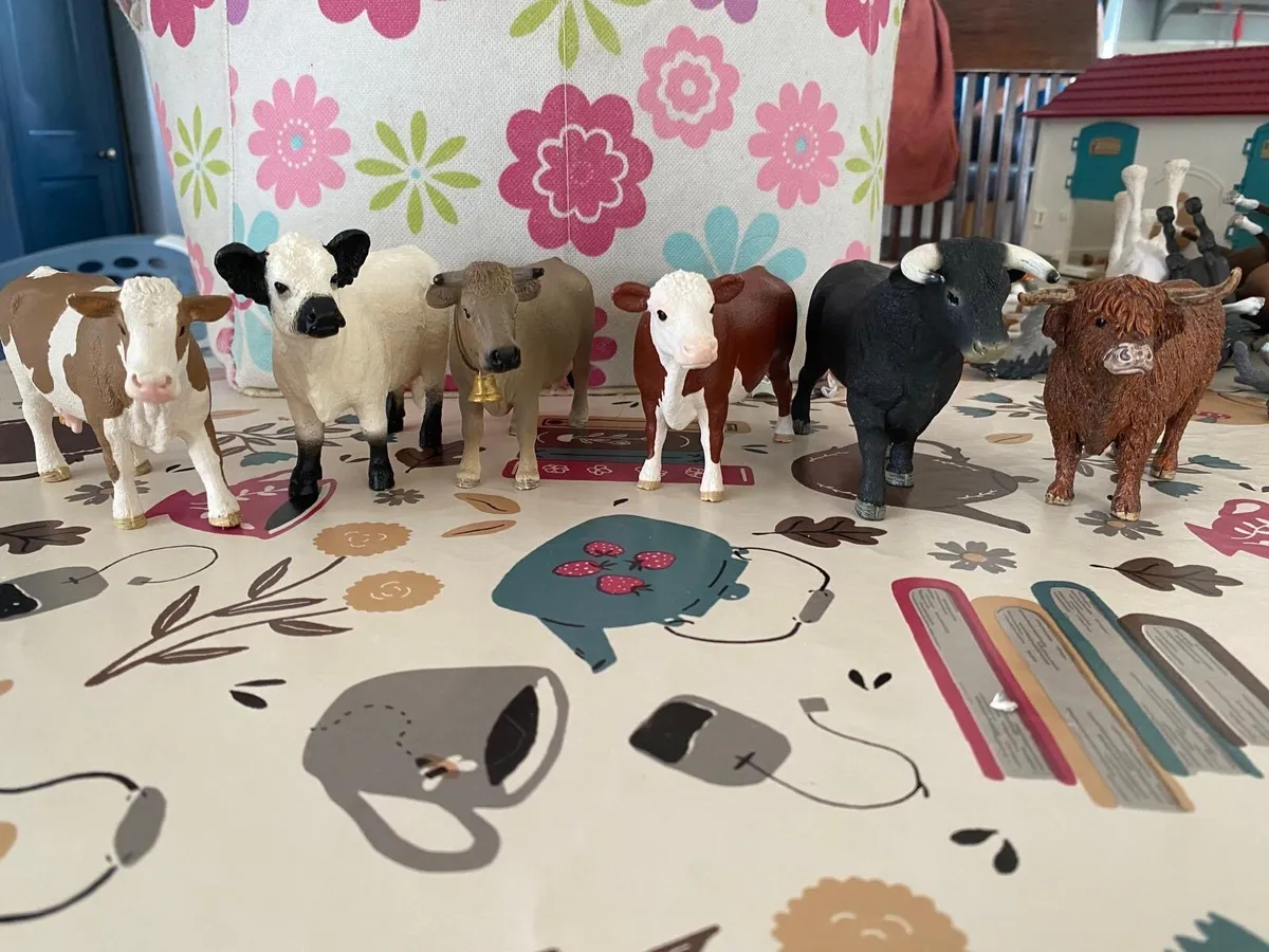 Schleich Cows (set of 6) - Image 1