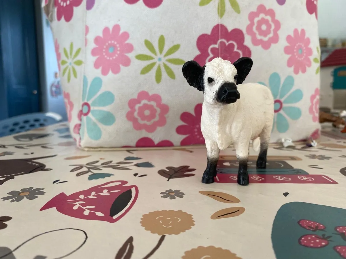Schleich Cows (set of 6) - Image 3