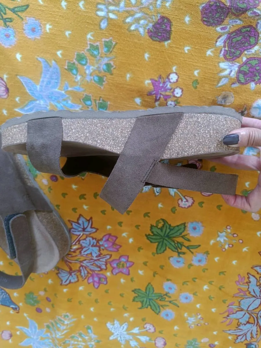 Shoes - Image 4