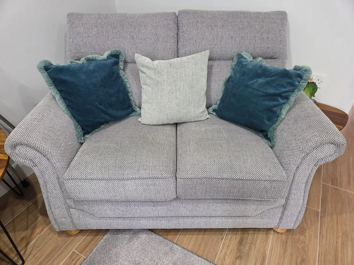 3 & 2 seater - Image 4