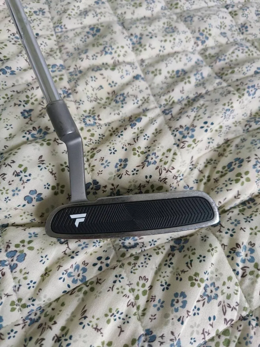 Left handed putter - Image 1