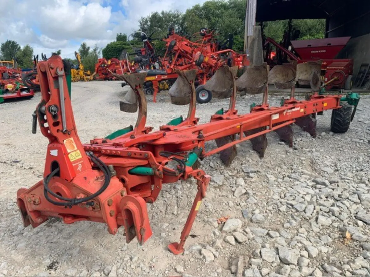 KVERNELAND ED85-300-28 6F PLOUGH - Image 2