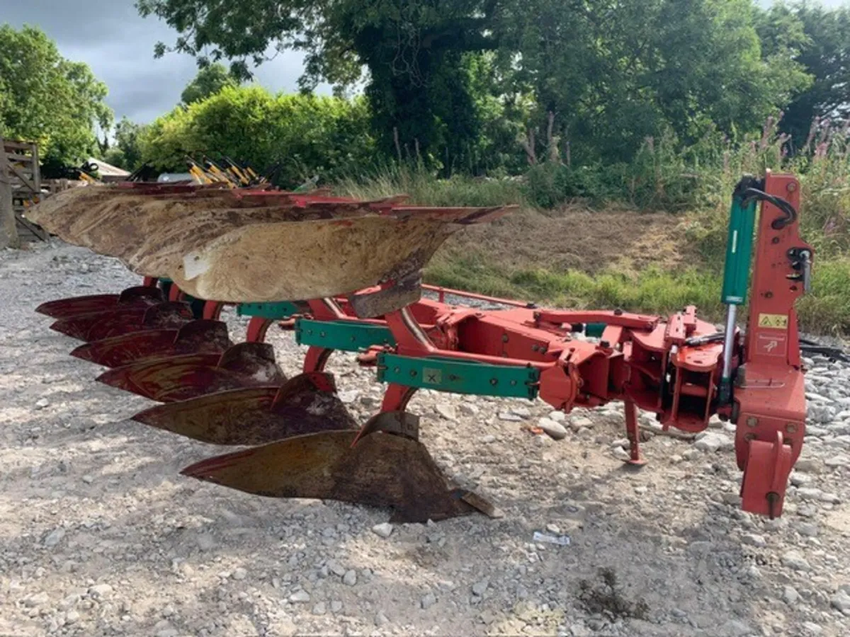 KVERNELAND ED85-300-28 6F PLOUGH - Image 1