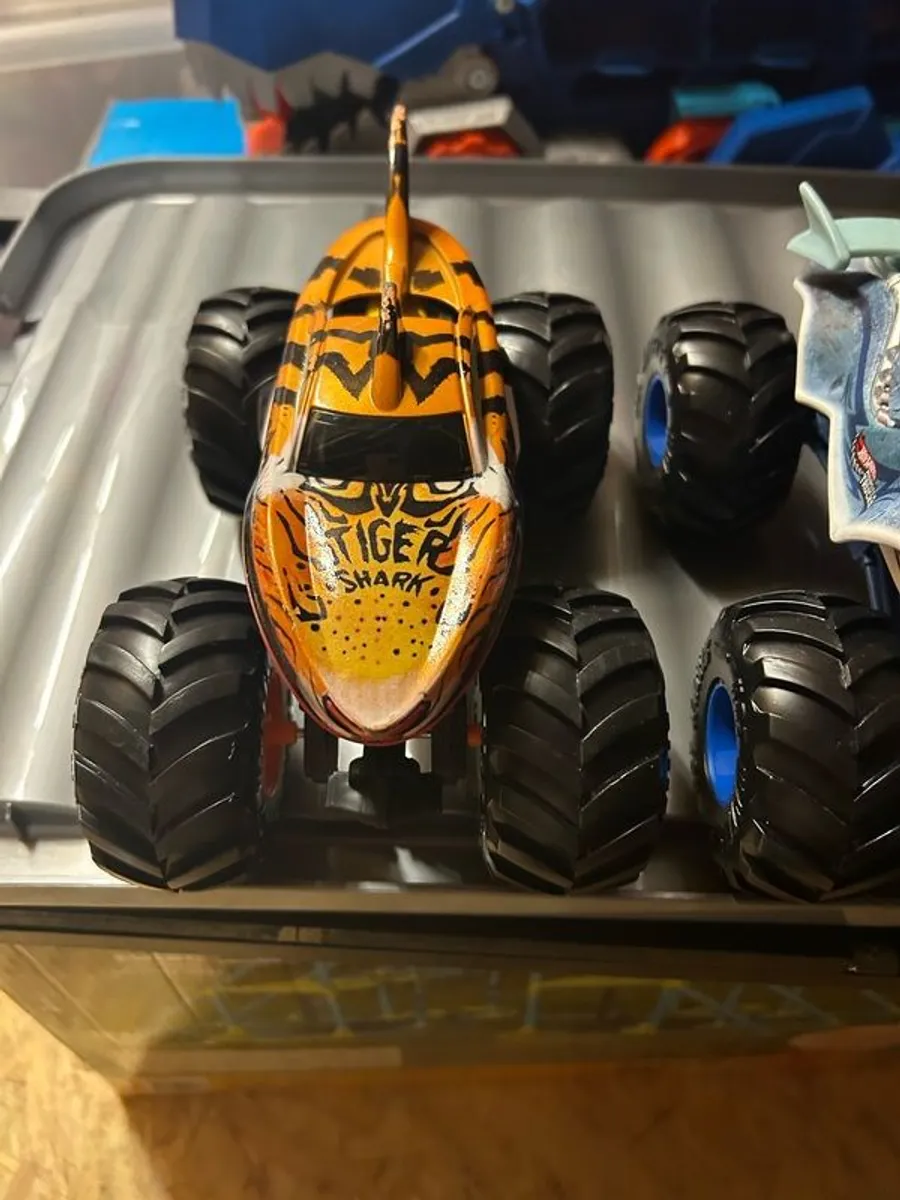 hot wheels monster trucks - Image 3