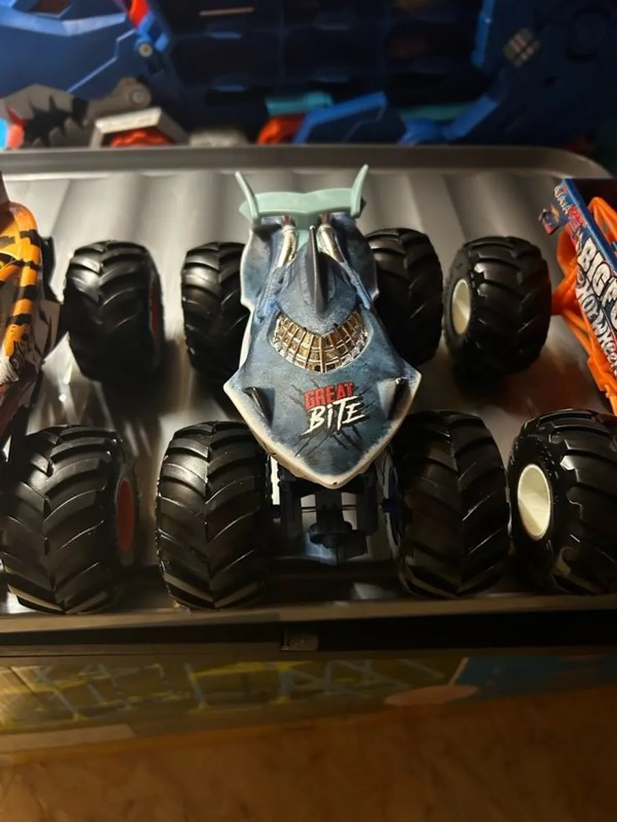 hot wheels monster trucks - Image 4
