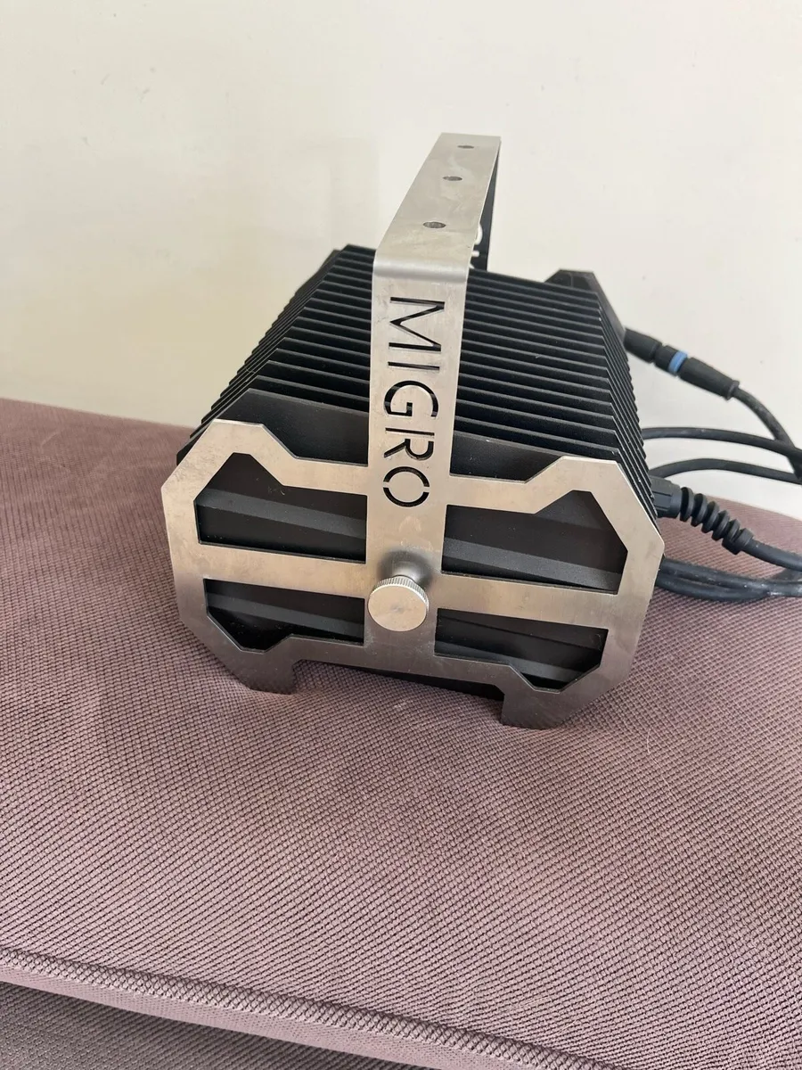 Led grow light - Image 1