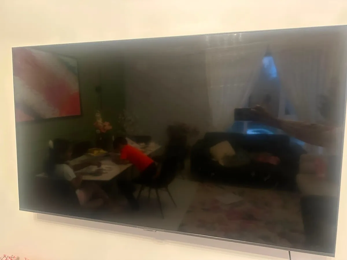 Television Samsung 55 inch smart Tv - Image 2