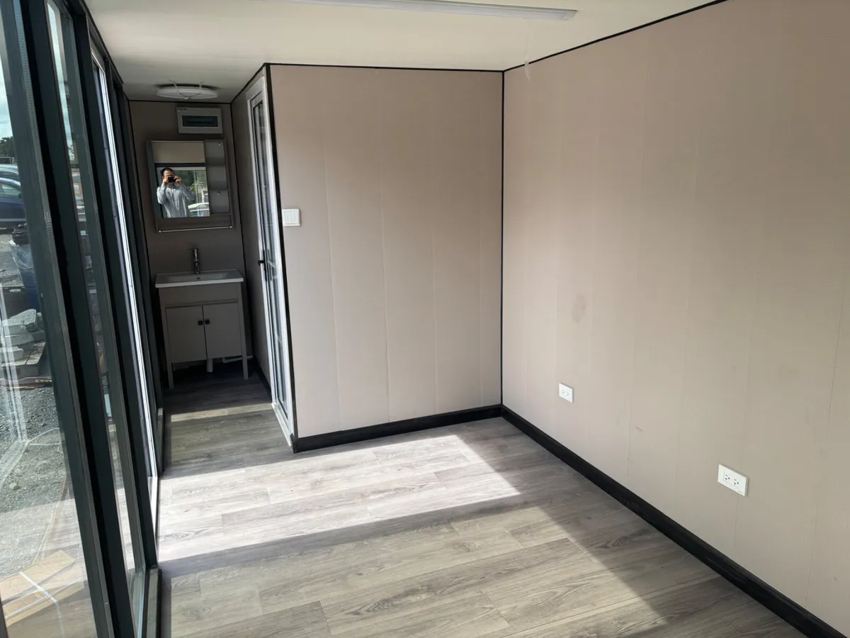 20ft tiny home/office pod - Image 4