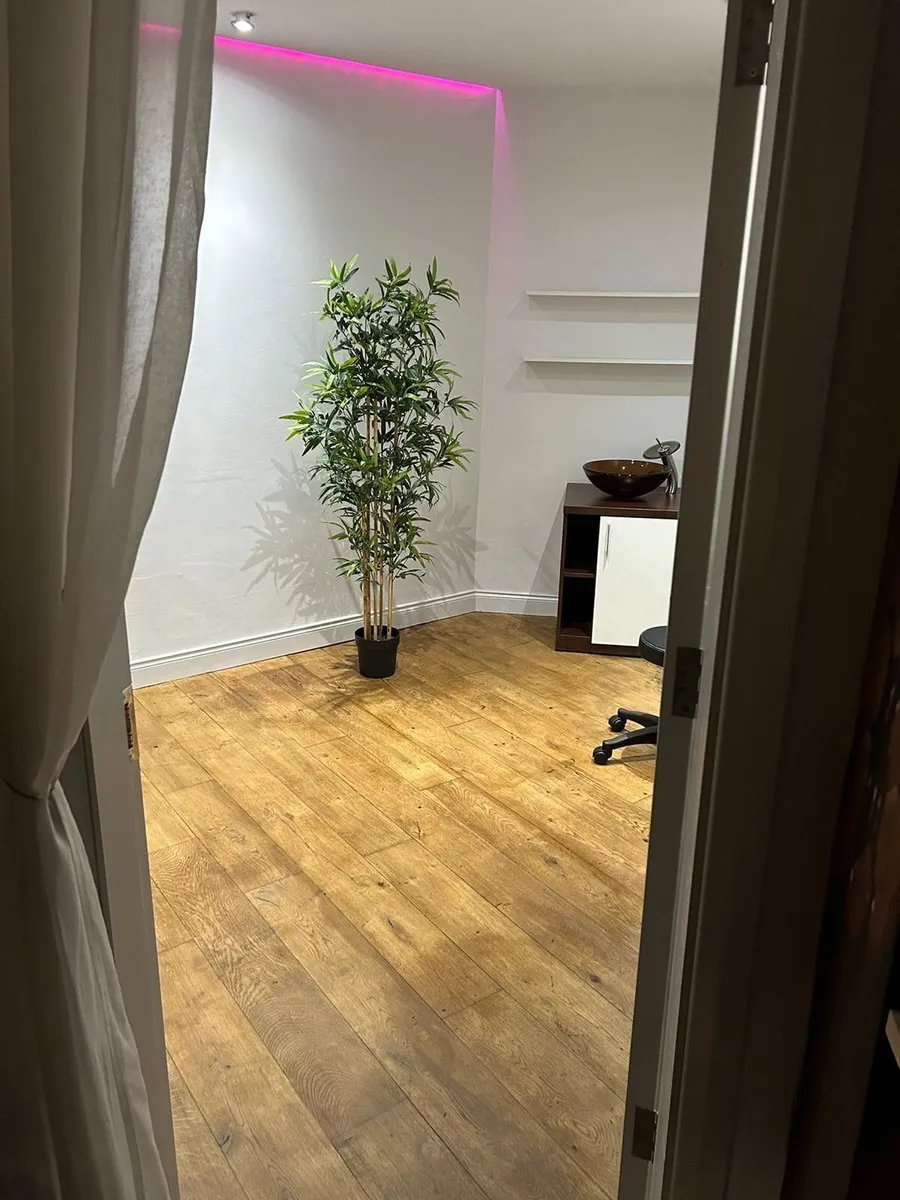 Beauty  Space for rent - Image 4