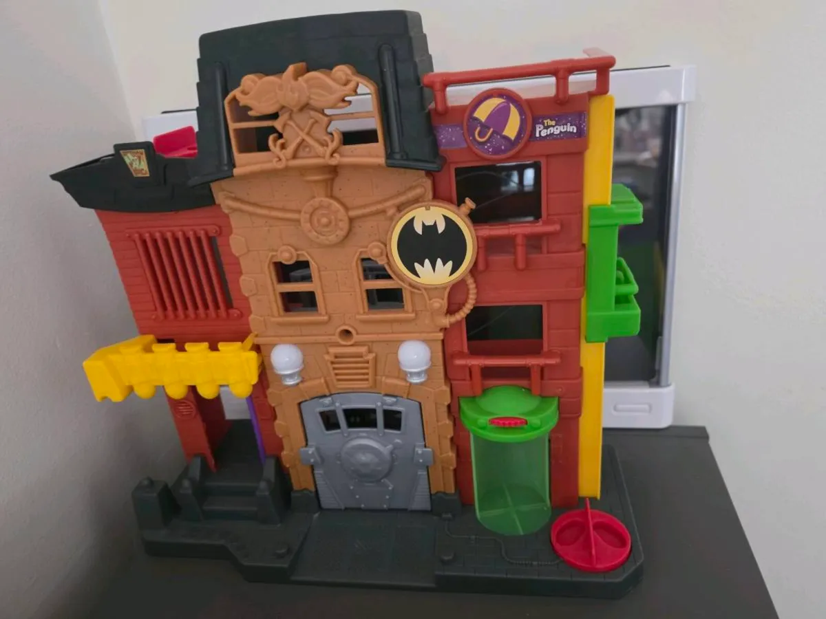 Batman toys - Image 1