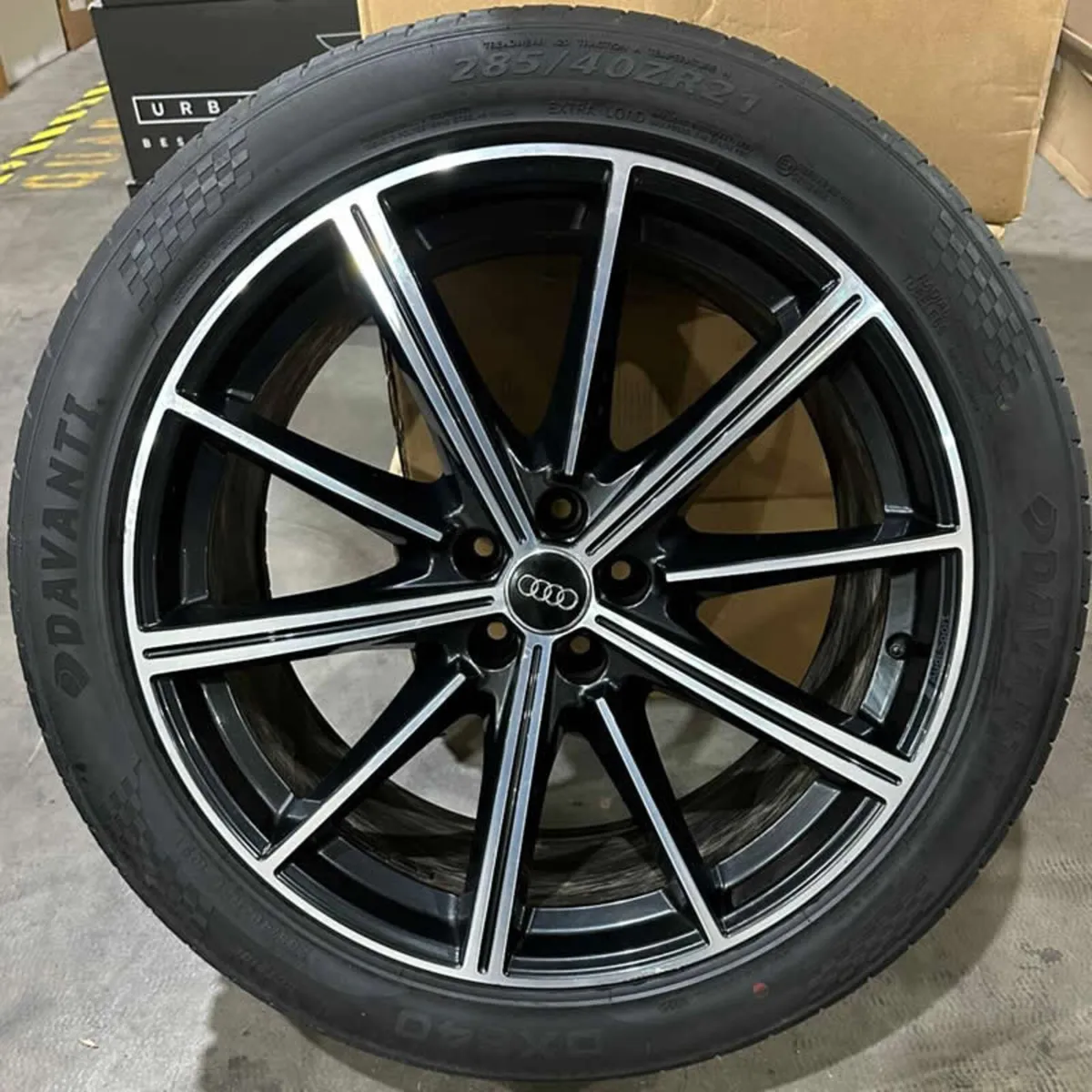 21" Genuine AUDI Q7 Alloy Wheels & Tyres - Image 4
