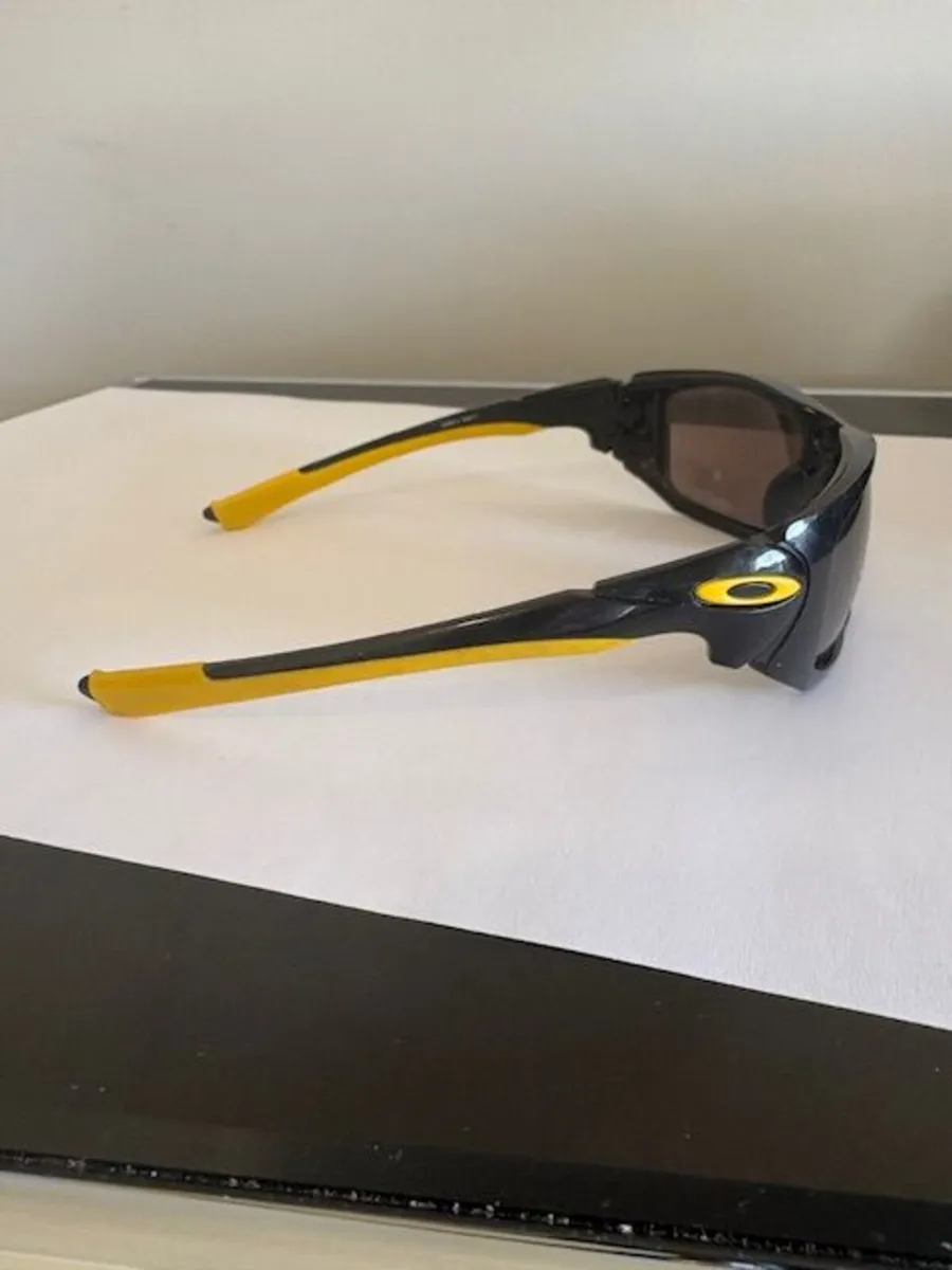 Oakley Scaplel Sunglasses Livestrong Limited Editi - Image 2