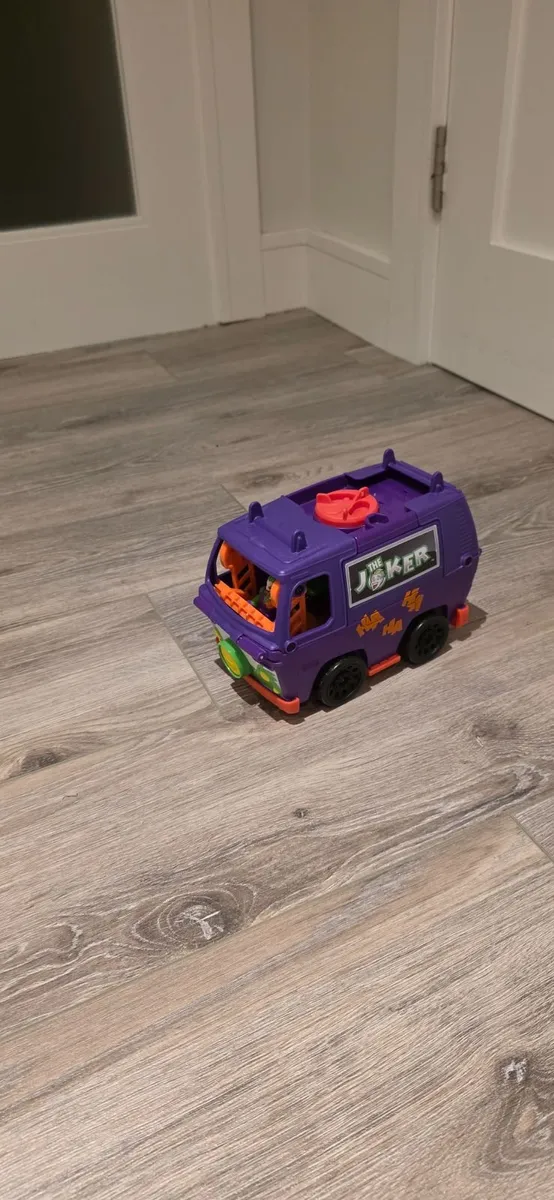 Imaginext Batman Transforming R/C Batmobile & Joke - Image 2