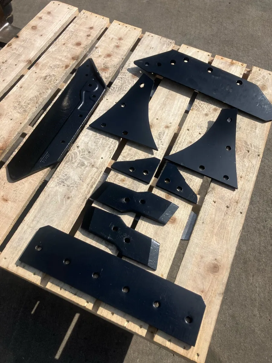 Kuhn Plough Parts - Image 2
