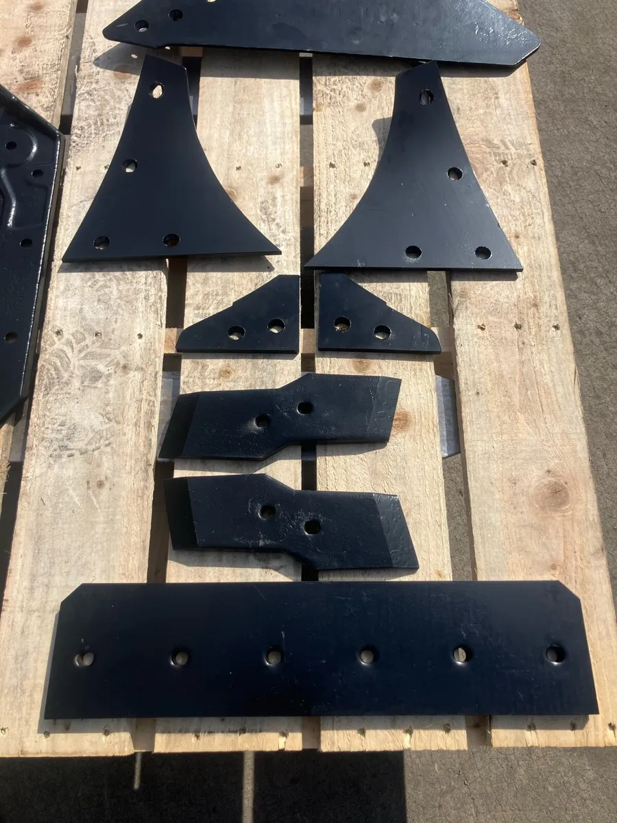 Kuhn Plough Parts - Image 3