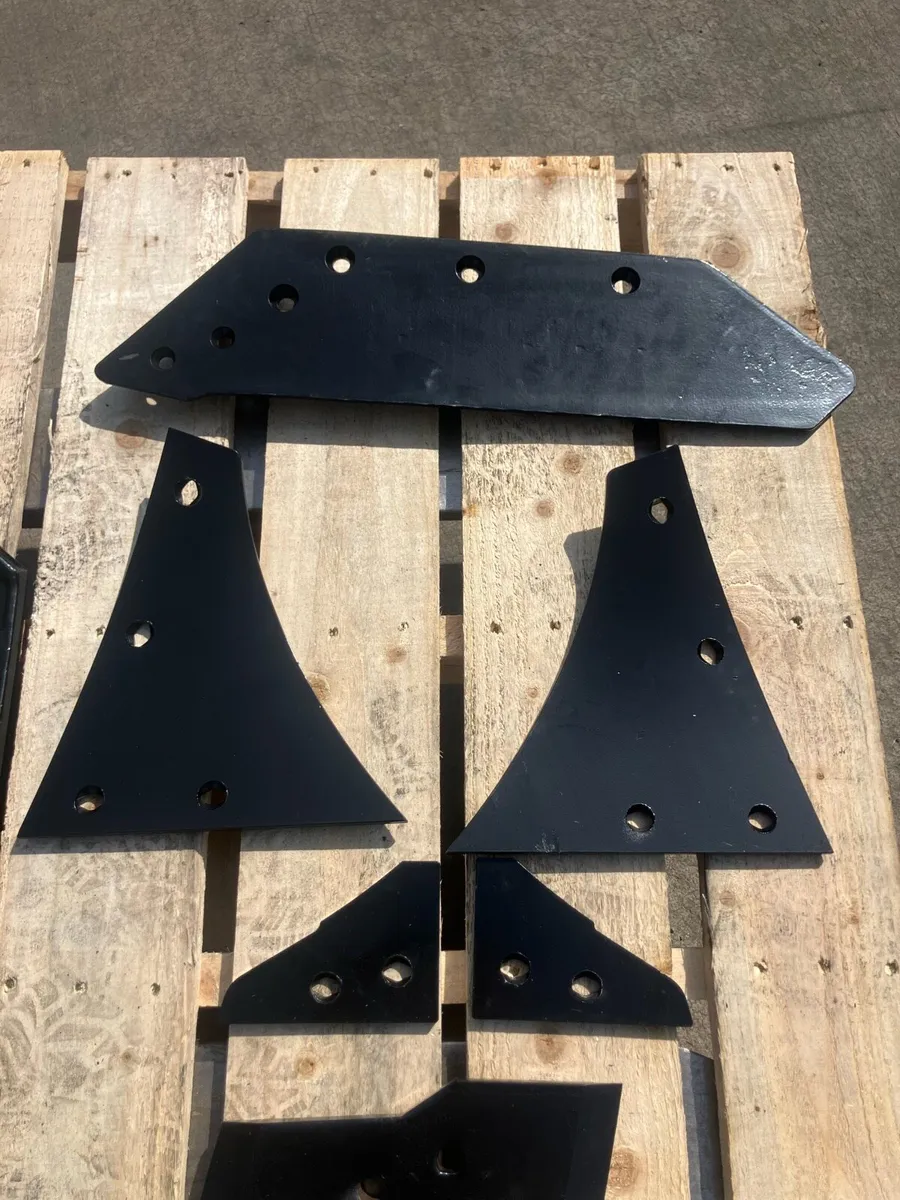 Kuhn Plough Parts - Image 4