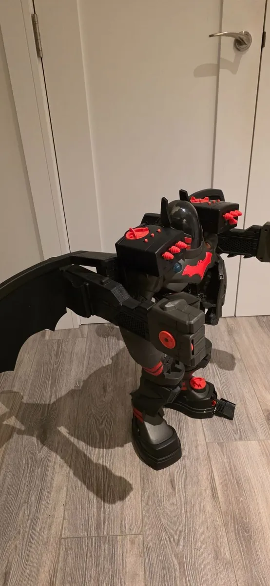 Imaginext Batman Batbot Xtreme – Giant 2ft Robot - Image 2