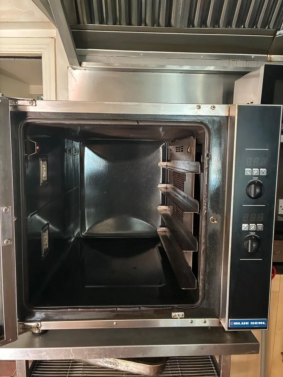 Kitchen commercial - Image 4