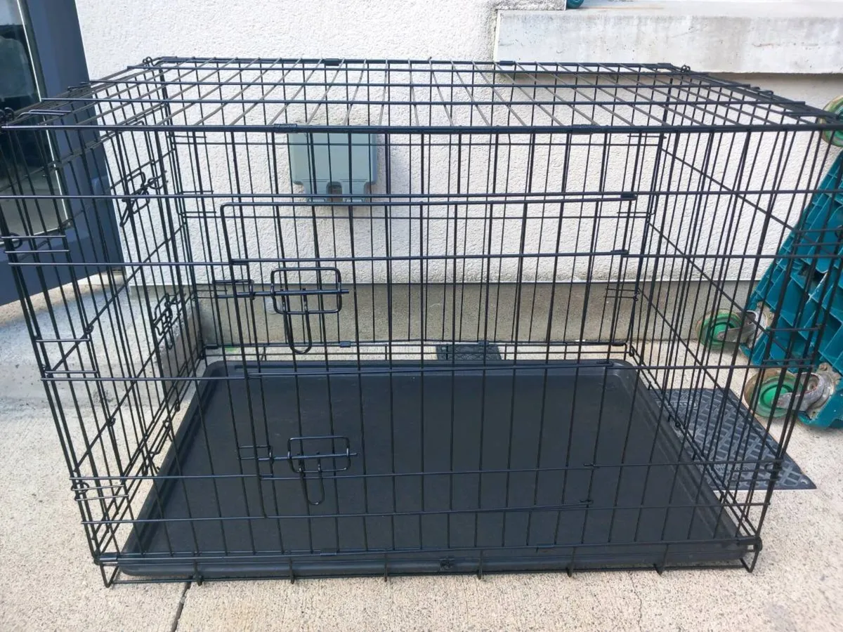 Large dog travel crate. - Image 3
