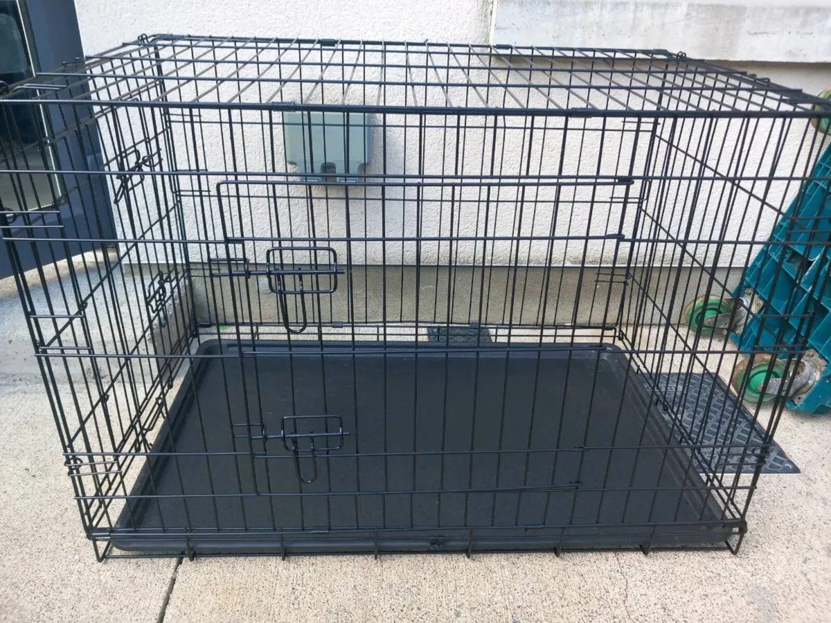 Large dog travel crate. - Image 4