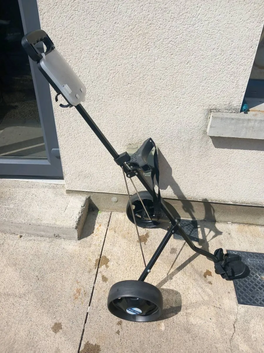 Tour xt-s golf trolley. - Image 3