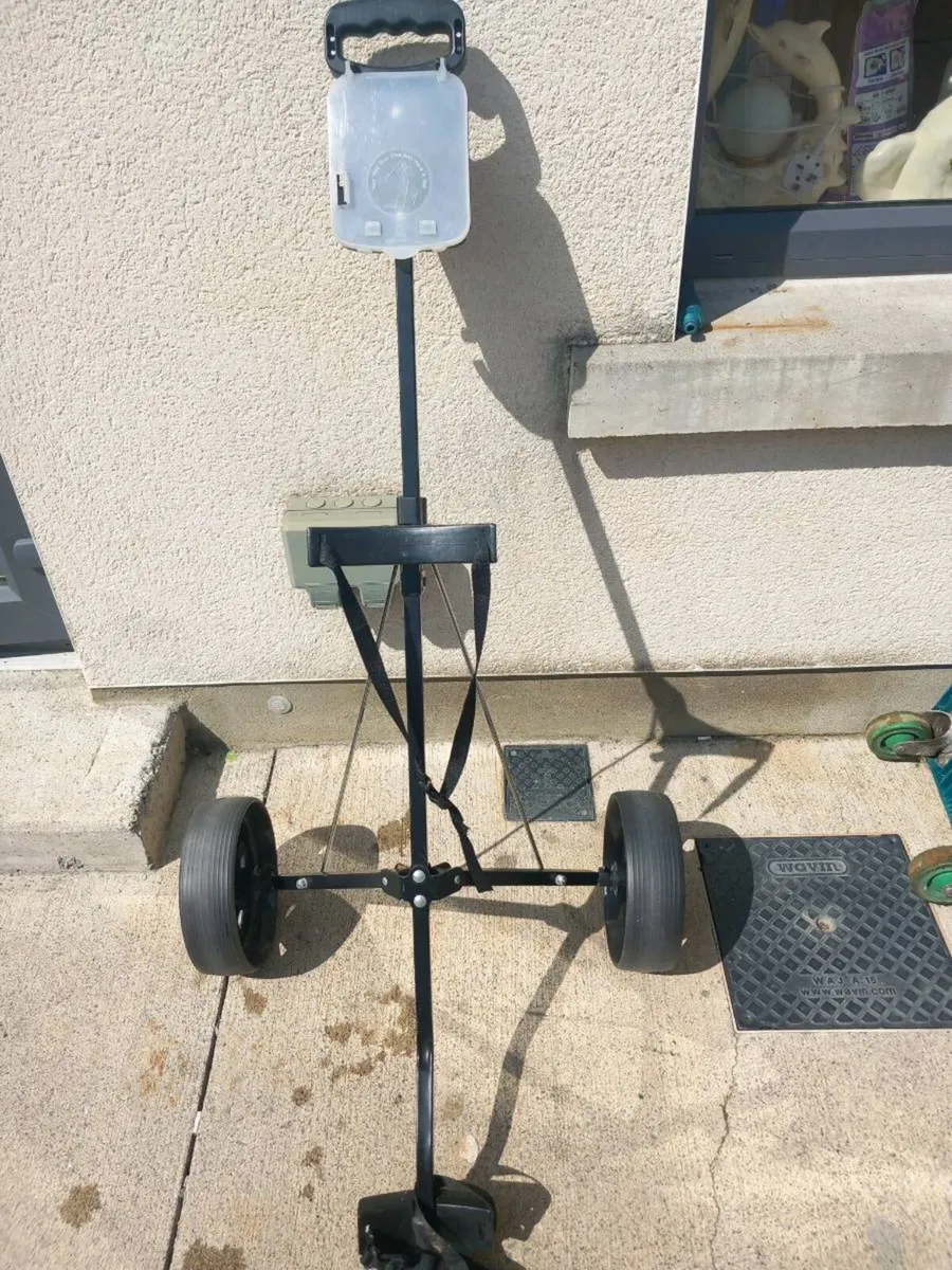 Tour xt-s golf trolley. - Image 4