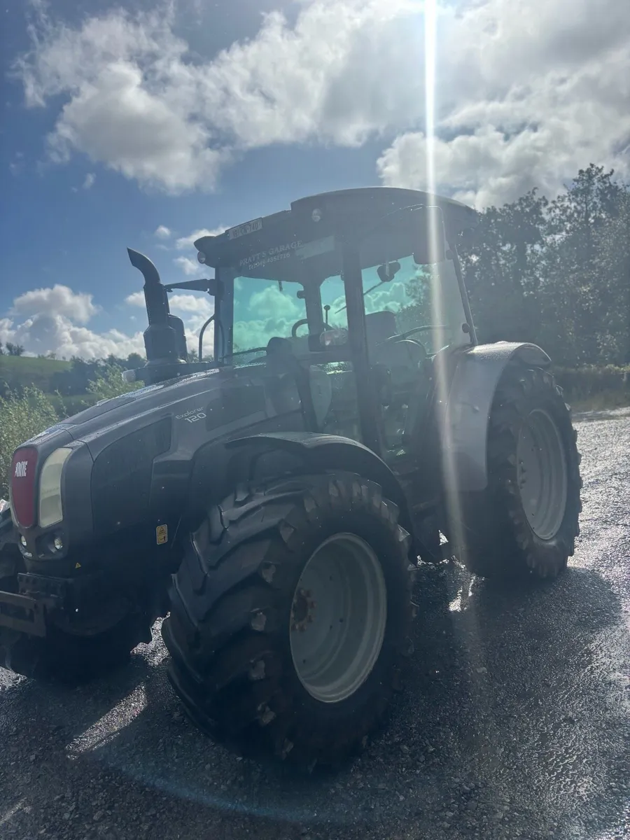 Same tractor - Image 2