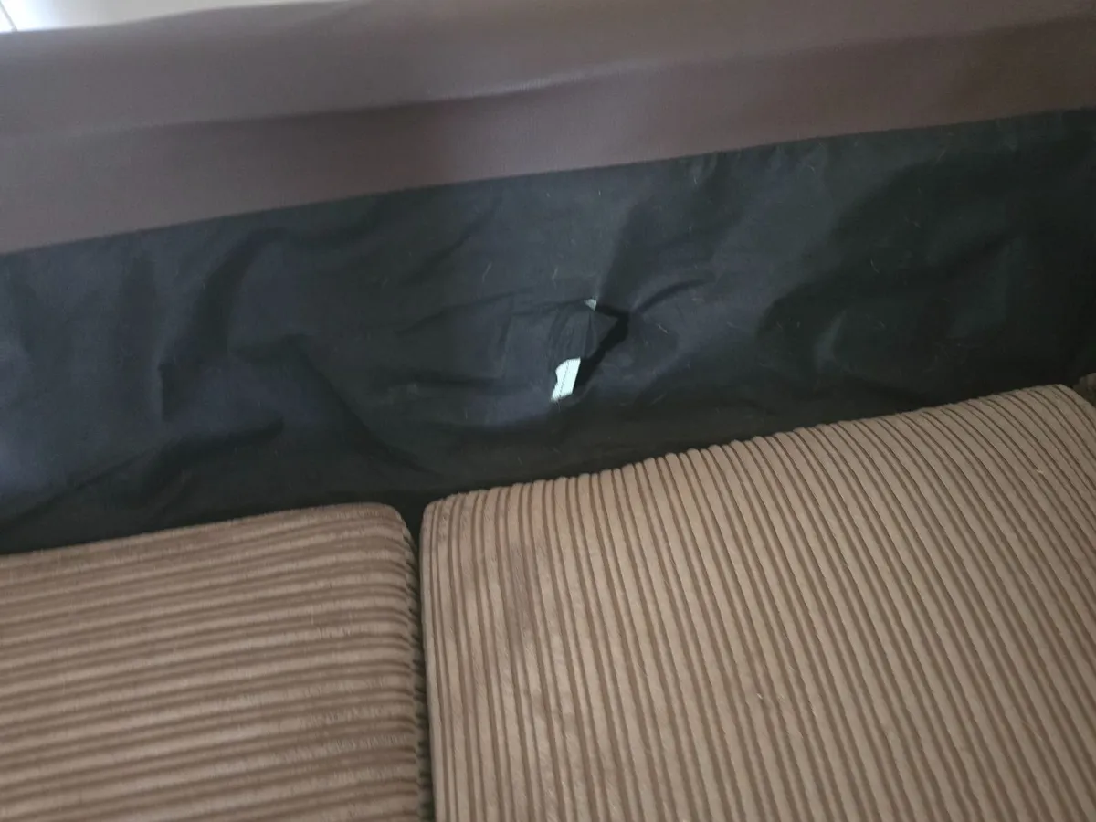 Furniture/Sofa - Image 3