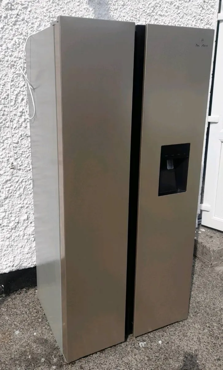 PowerPoint American fridge freezer - Image 2