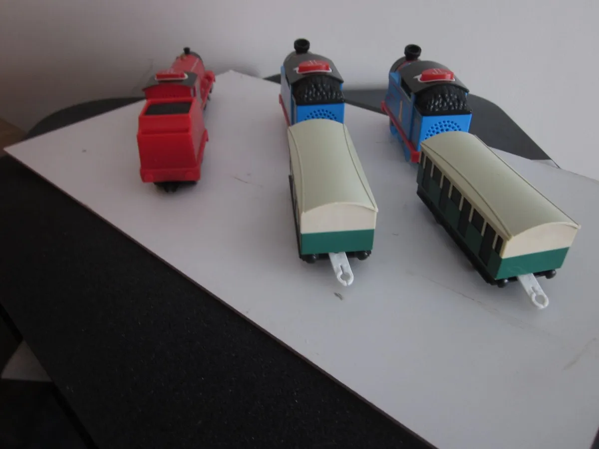 ThreeThomas&FriendsTalking Motorised TrainEngines - Image 2