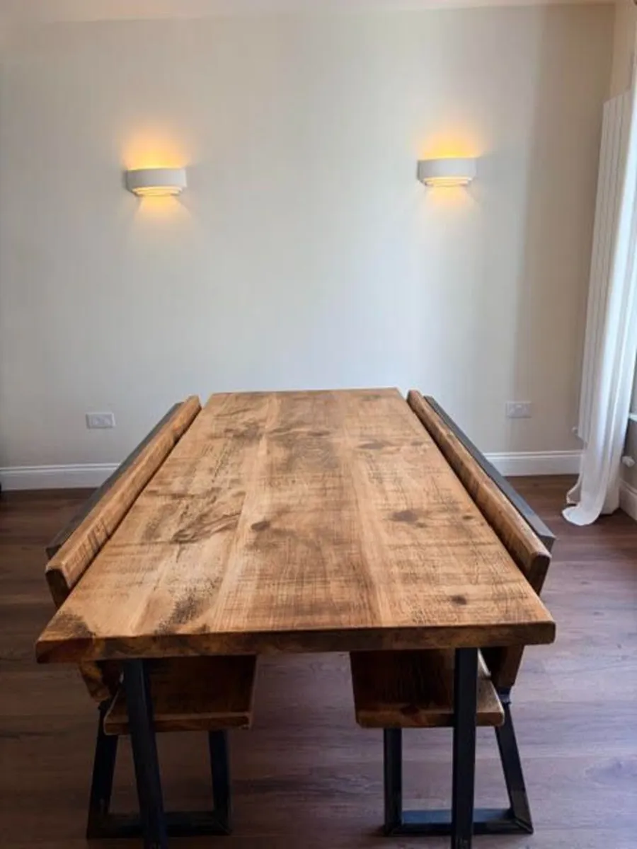 Extendable Dining Table - Image 1