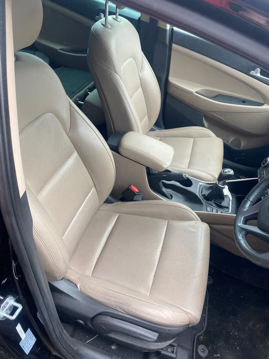 Hyundai Tucson Leather seats for Sale - Image 2