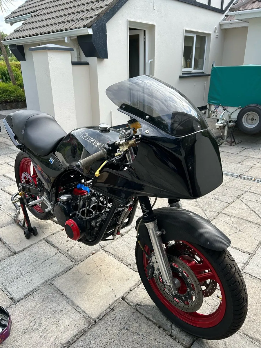 Project Kawasaki Gpz750 classic track/race bike - Image 2