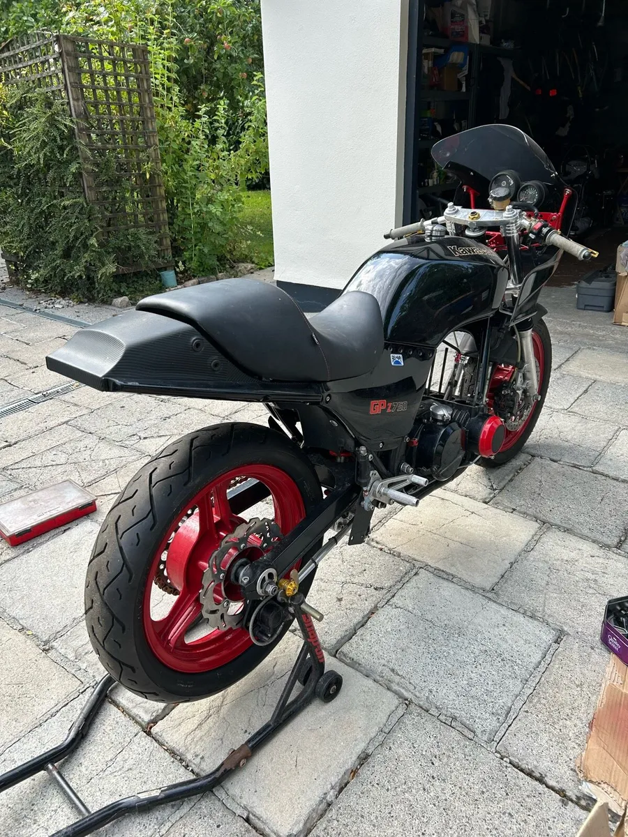 Project Kawasaki Gpz750 classic track/race bike - Image 3