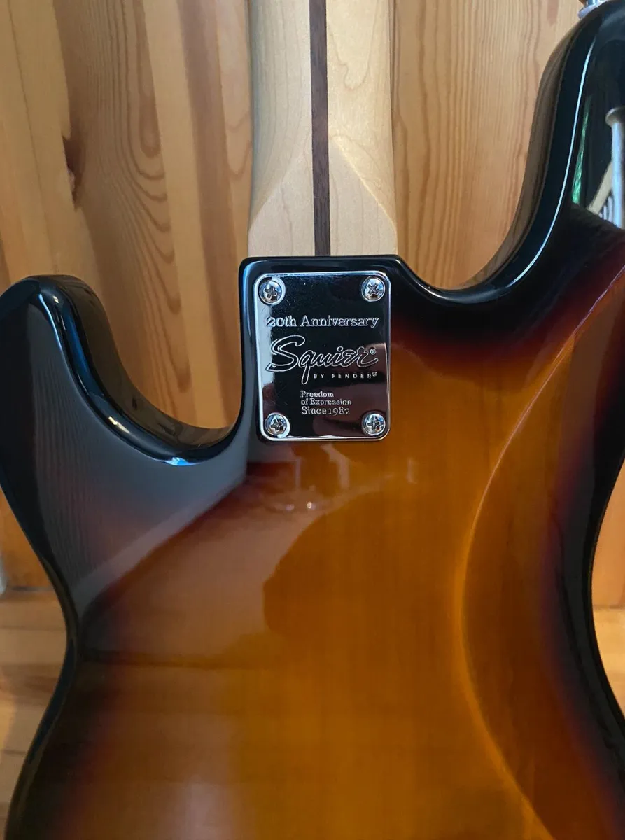 Fender Squier PJ Bass - Image 4