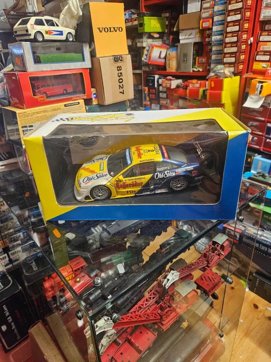 Corgi Minichamps Opel Kalibra Racing Rosberg 1.18 - Image 1