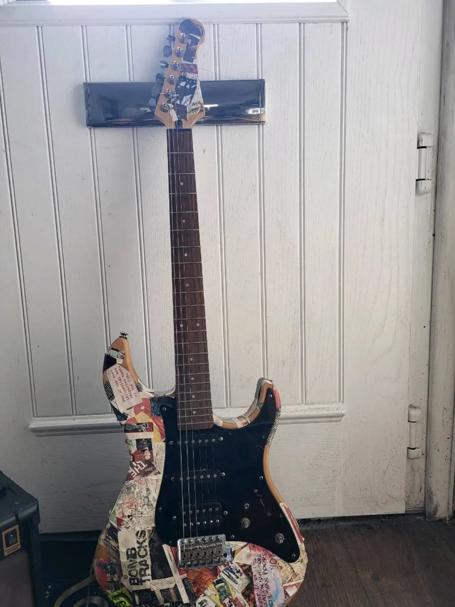 Guitar - Image 3