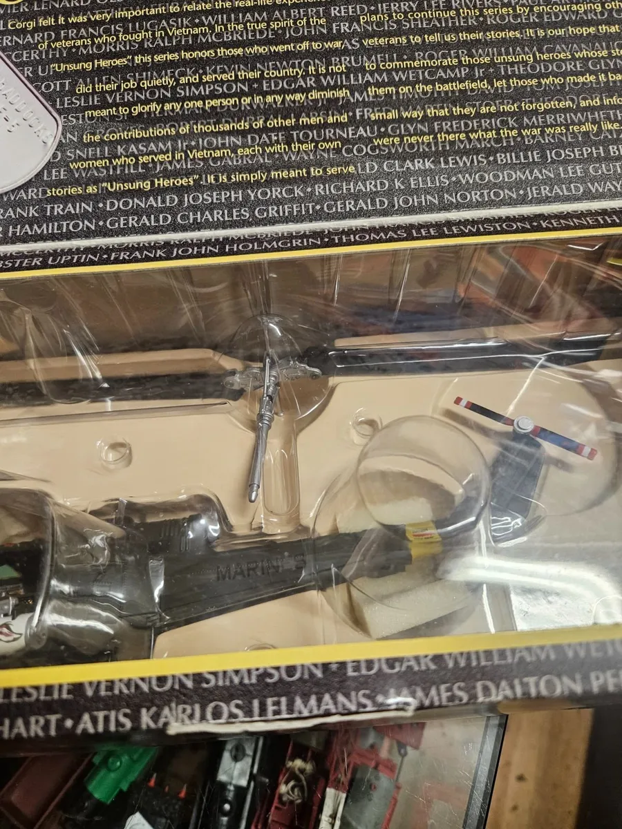 Corgi Vietnam Huey Helicopter - Image 3