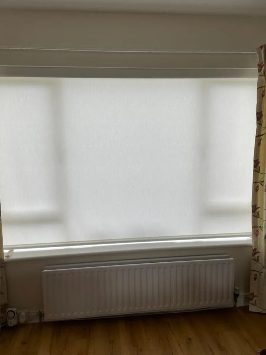 Roller Blind for large window - Image 1