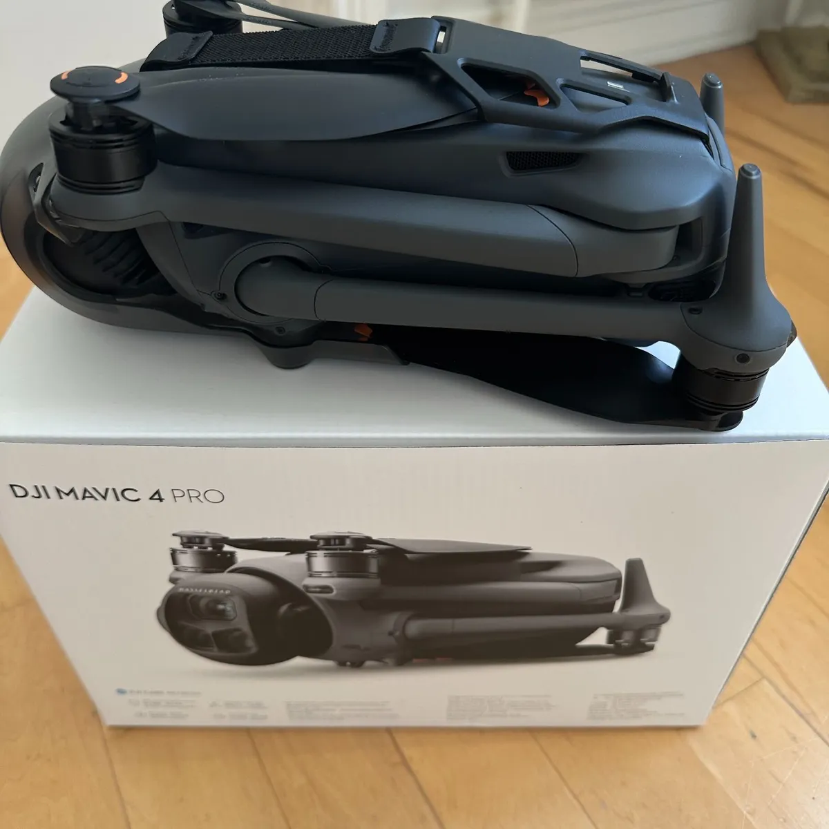DJ Mavic 4 Pro with extras - Image 1