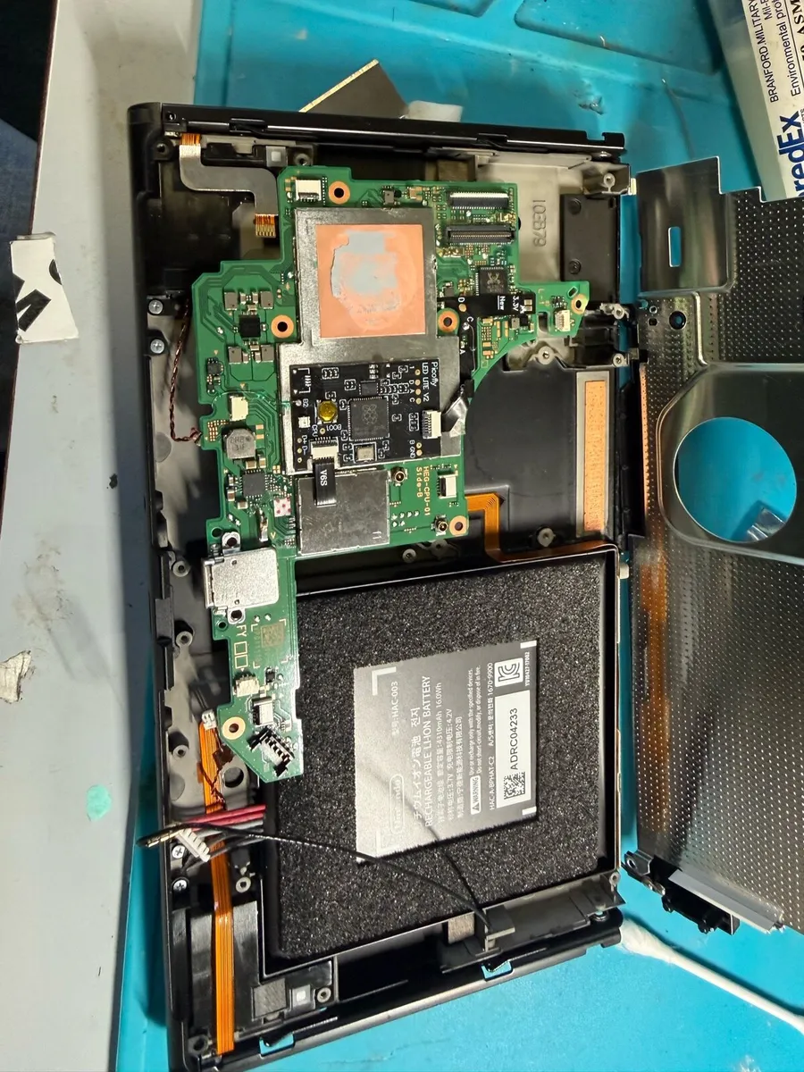 Game console and joystick repair - Image 3