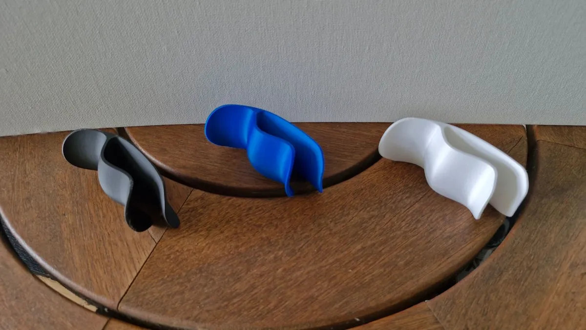 Small Plastic Shoe Horn - Image 2