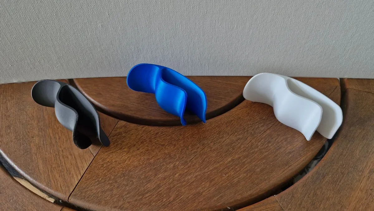 Small Plastic Shoe Horn - Image 3