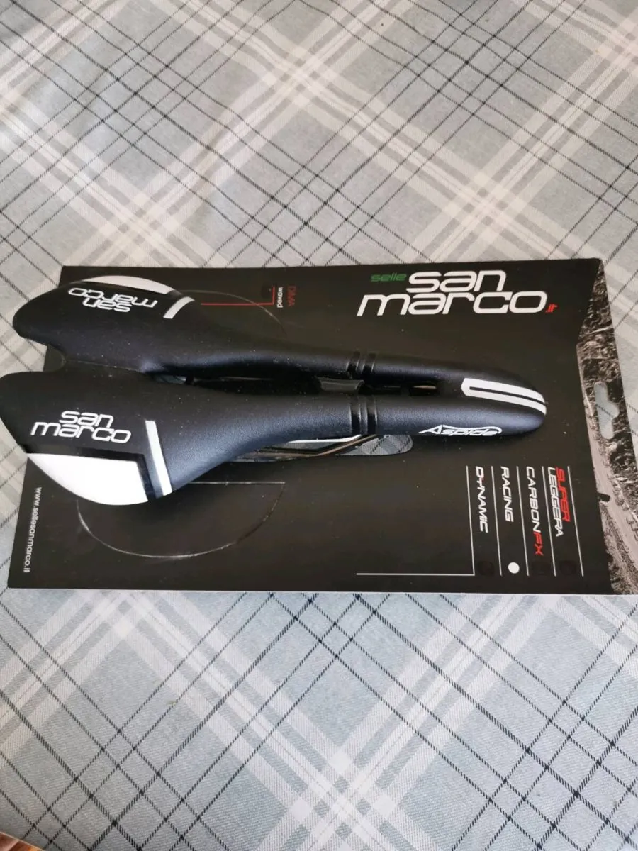 Bike saddle - Image 1