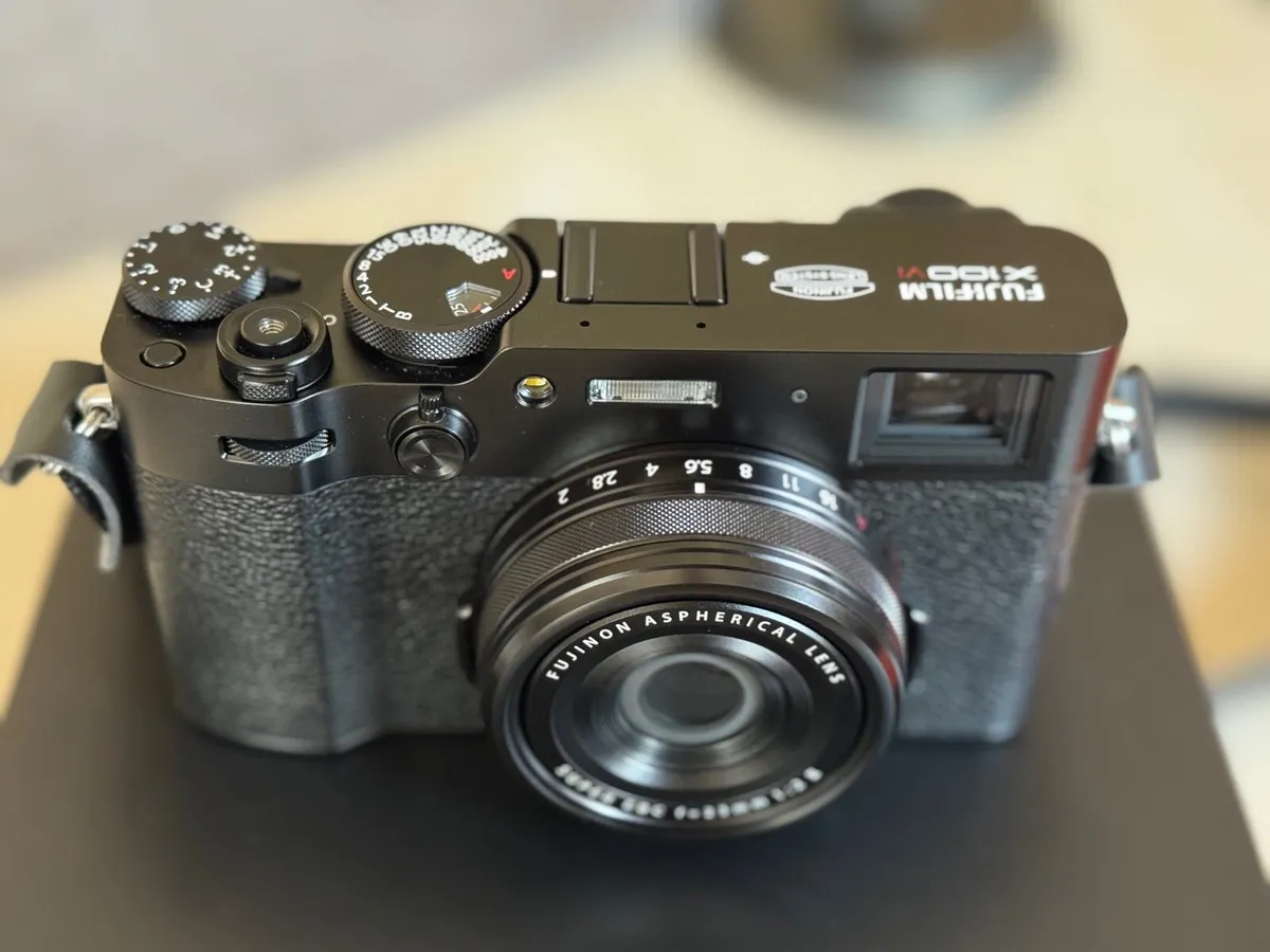 Fujifilm X100iv (BRAND NEW) w/Extras - Image 3